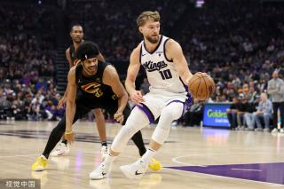 边卫与中场 边卫与中场